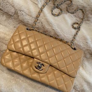 Classic Double Flap.